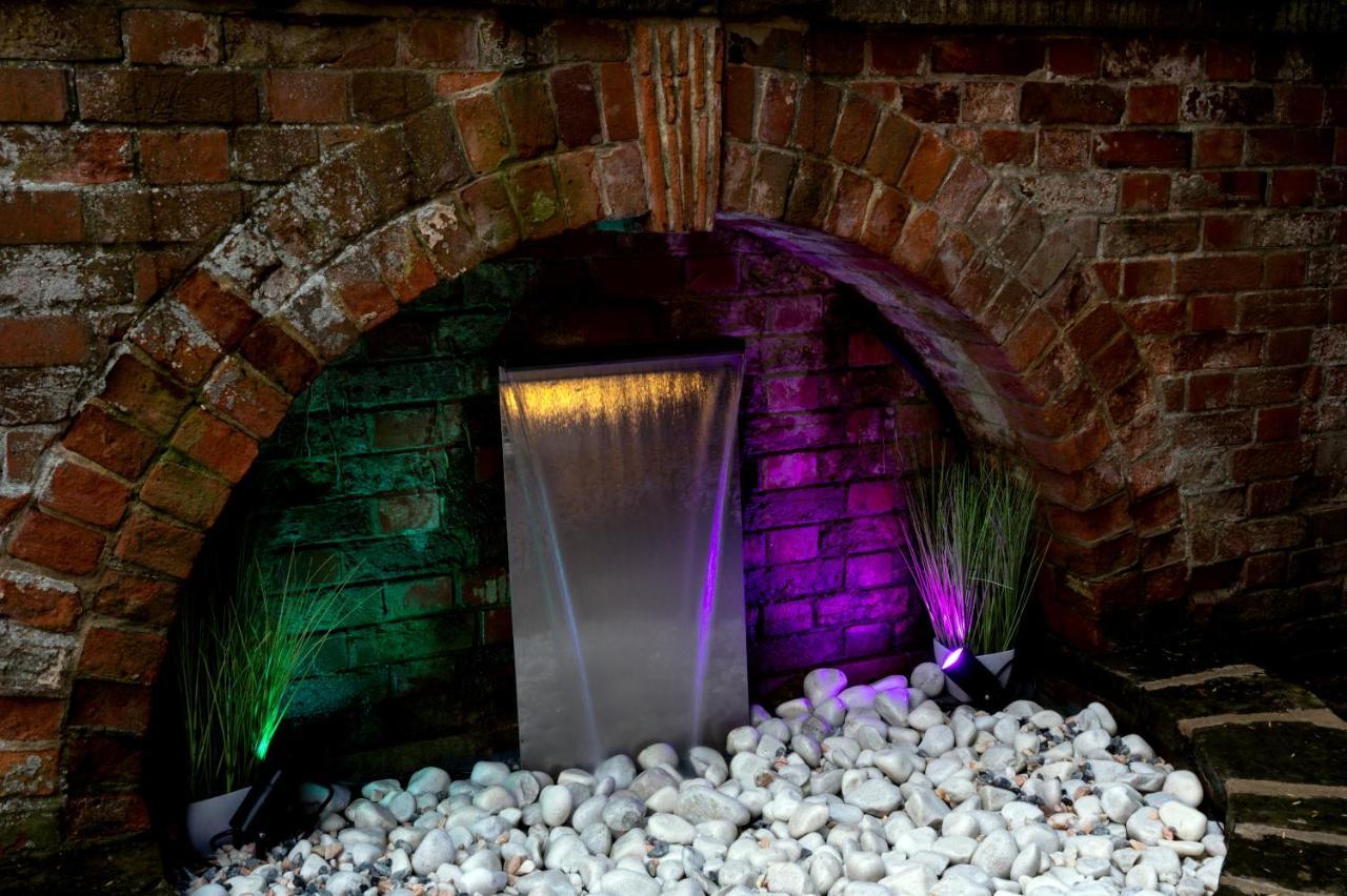 The Chequers Hotel Newbury  Buitenkant foto