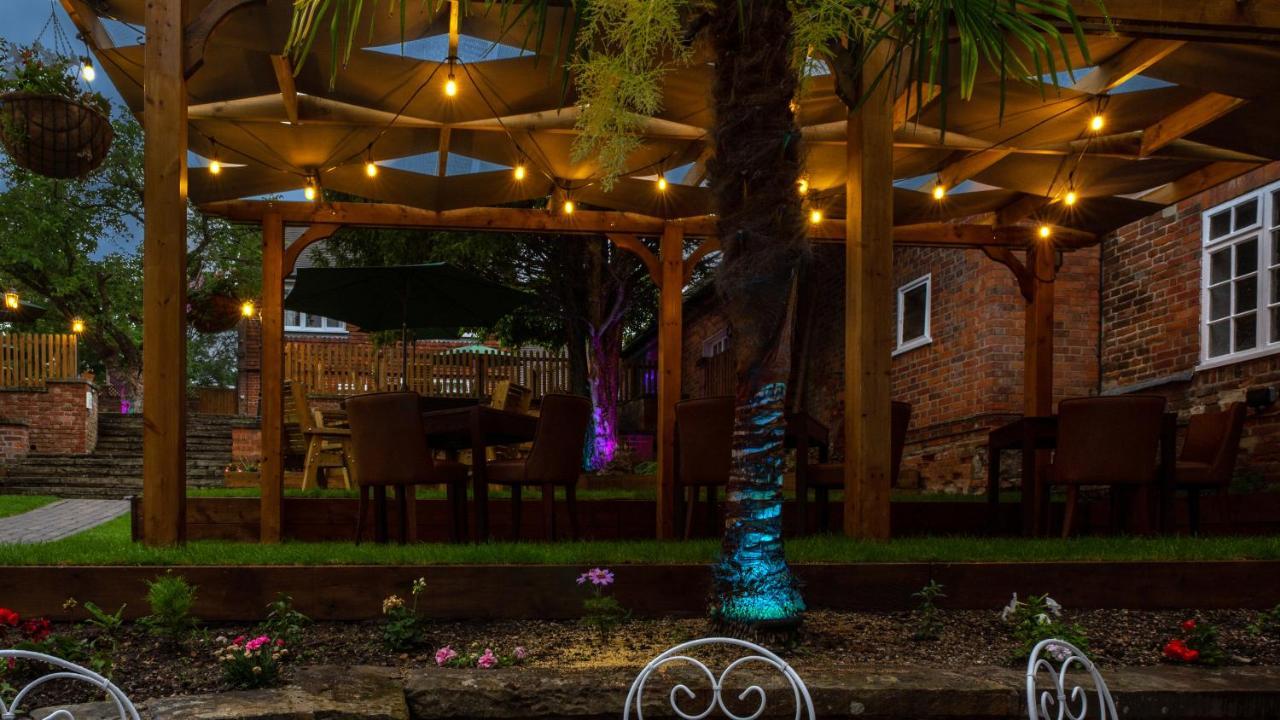 The Chequers Hotel Newbury  Buitenkant foto