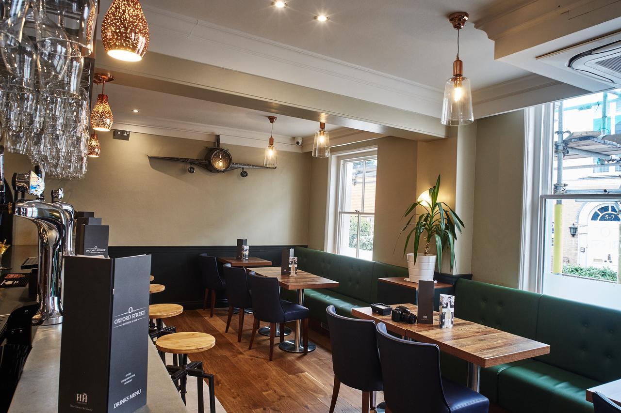 The Chequers Hotel Newbury  Buitenkant foto